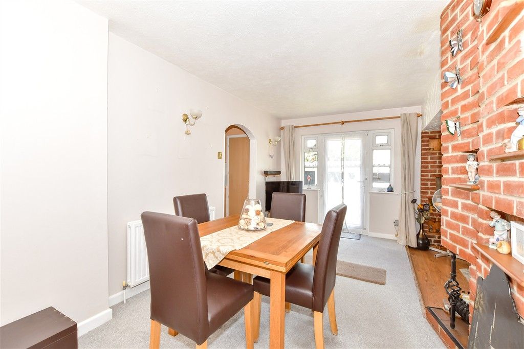Property photo 3 of 14 Dining Area