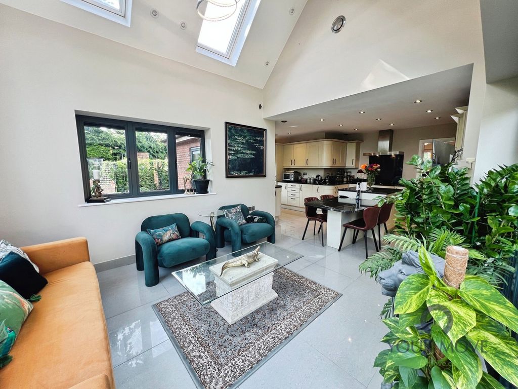 Property photo 2 of 23 Pbox-Img.Jpg