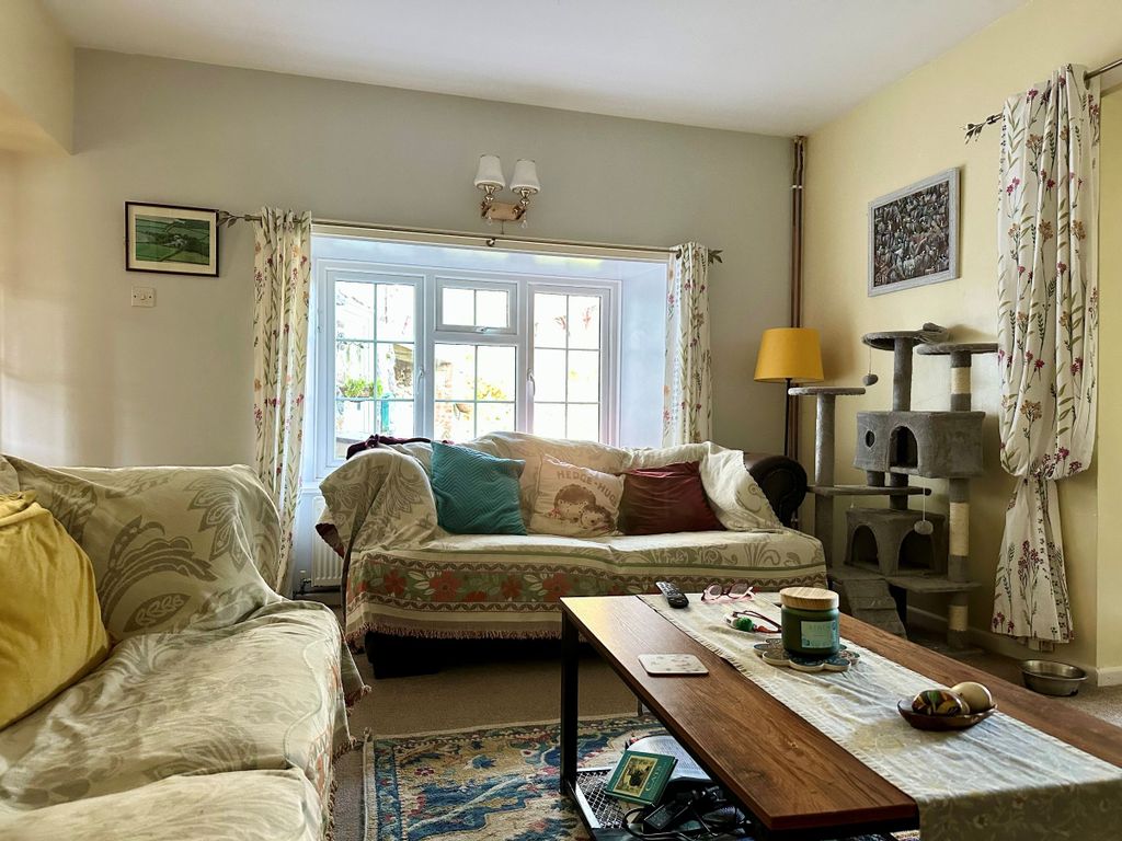 Property photo 3 of 18