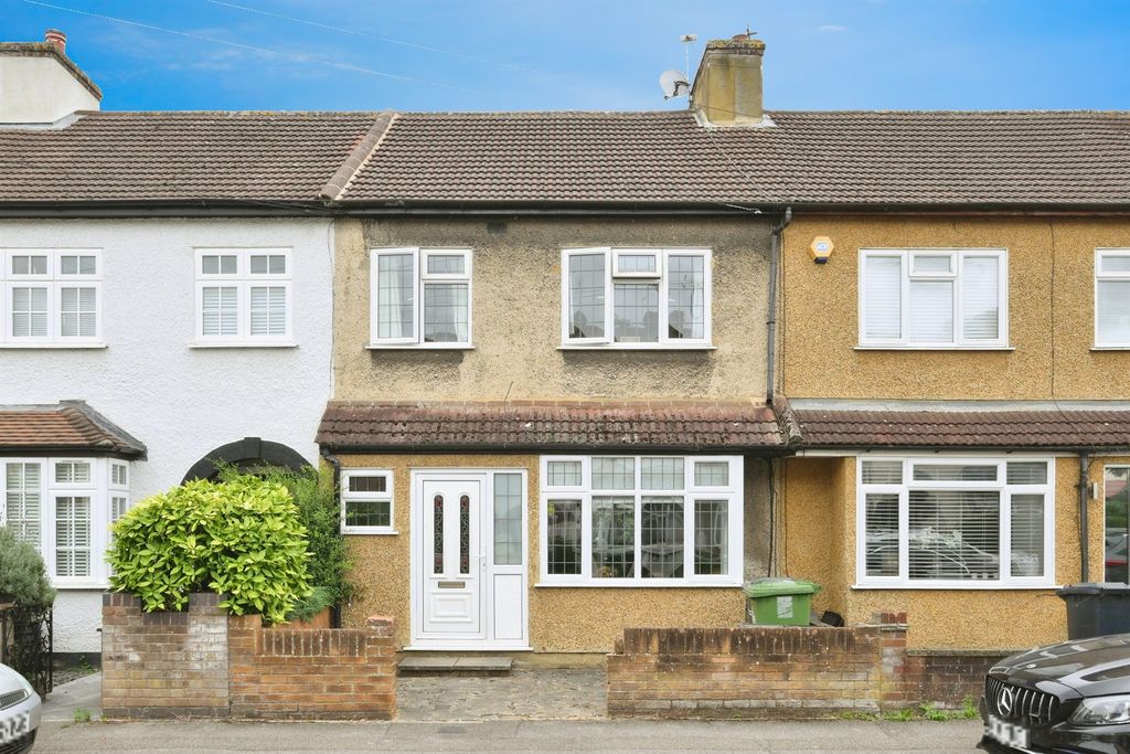 Property photo 1 of 17