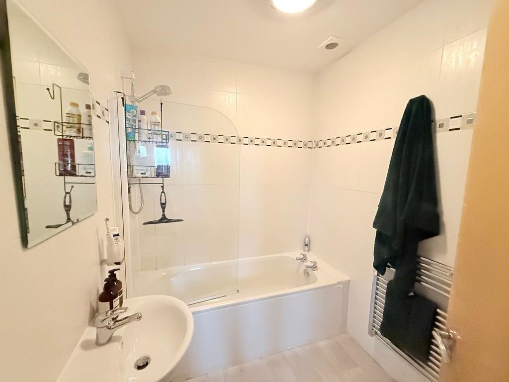 Property photo 2 of 14 Picture No. 09