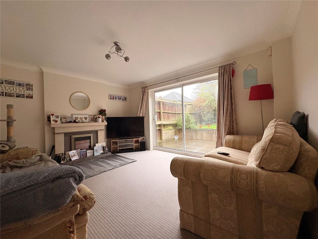 Property photo 2 of 25 Picture No. 42