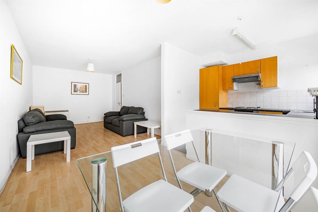 Property photo 3 of 7 Living Area