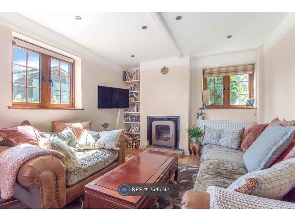 Property photo 2 of 5