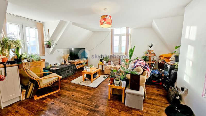 Property photo 2 of 8 Photo 4