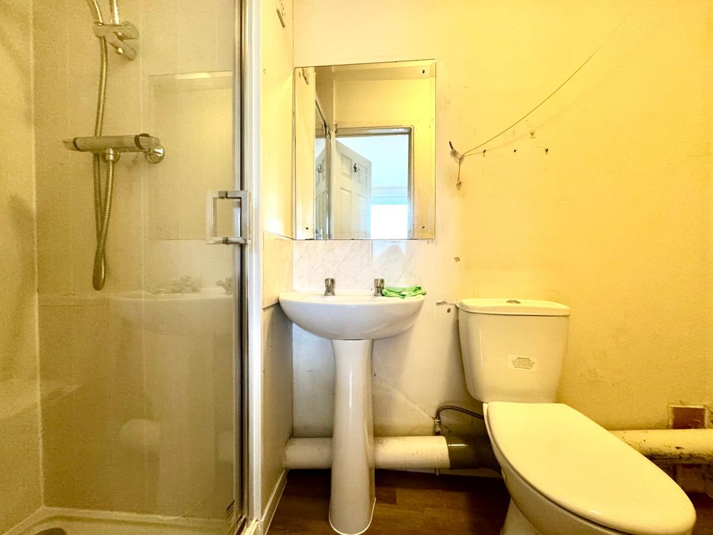 Property photo 3 of 5 Photo 3