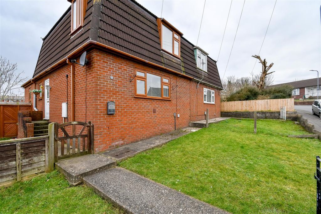 Property photo 1 of 22 Front