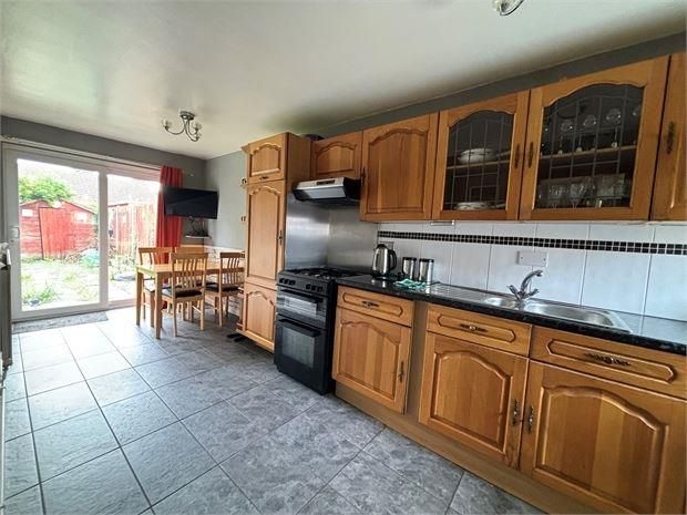 Property photo 3 of 16 Kitchen/Breakfast Room