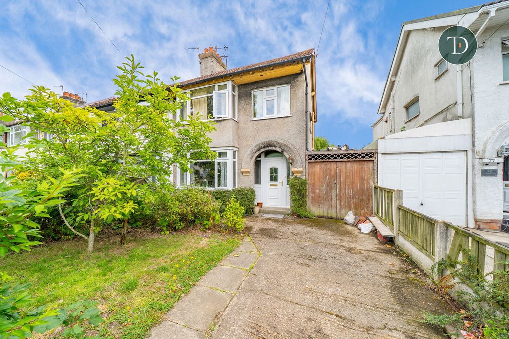 Property photo 1 of 21