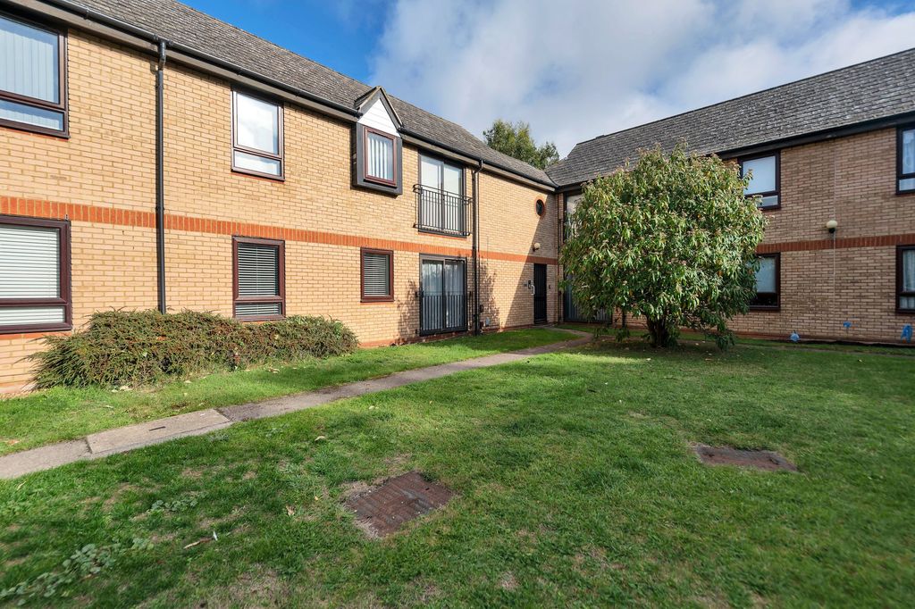 Property photo 1 of 12