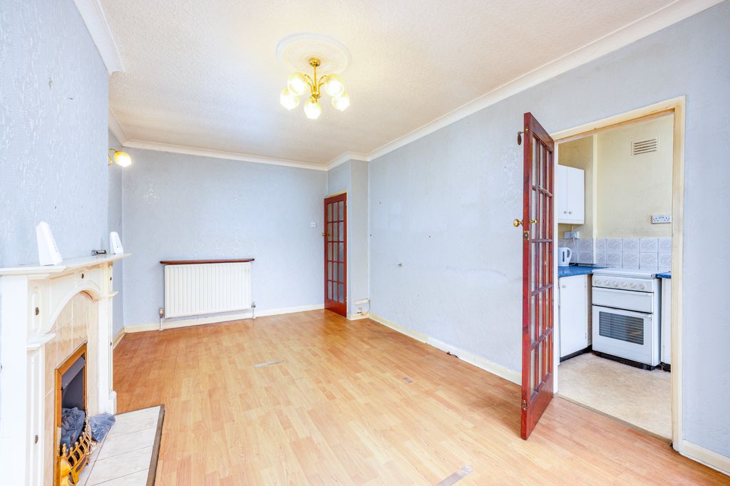 Property photo 3 of 19 12
