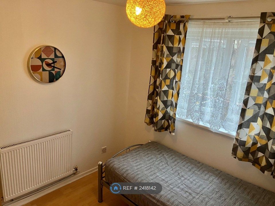 Property photo 1 of 3