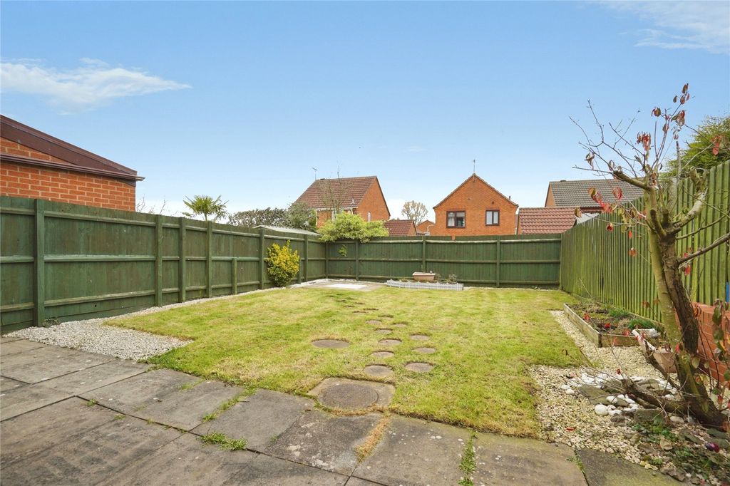 Property photo 2 of 16 Picture No. 25