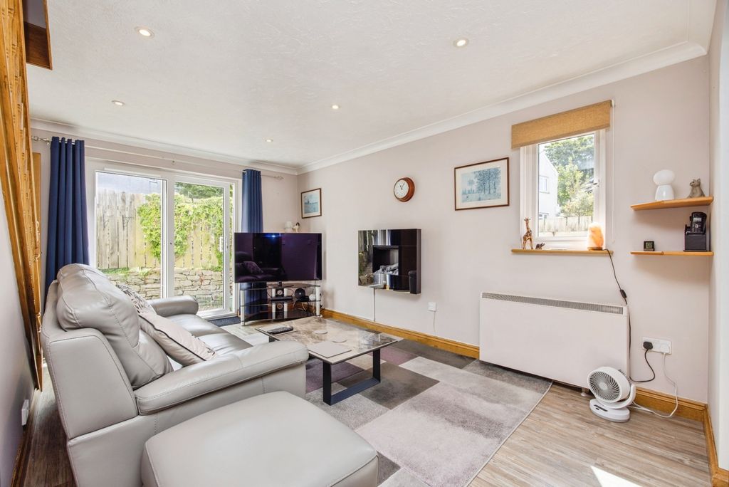 Property photo 3 of 20 Pbox-Img.Jpg