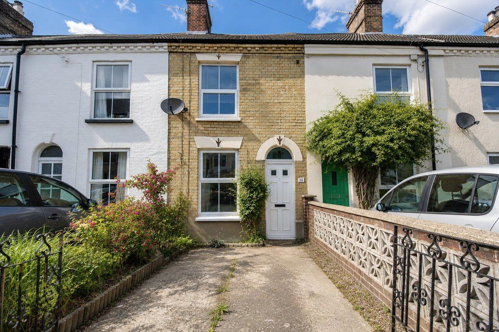 Property photo 1 of 8