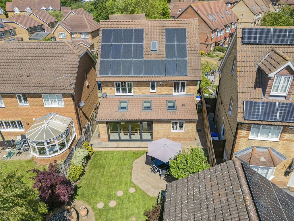 Additional image 17 of 5 bed detached house for saleCortland Close, Crayford, Kent DA1
