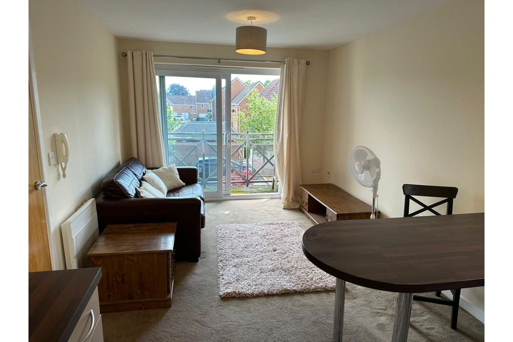 Property photo 1 of 8