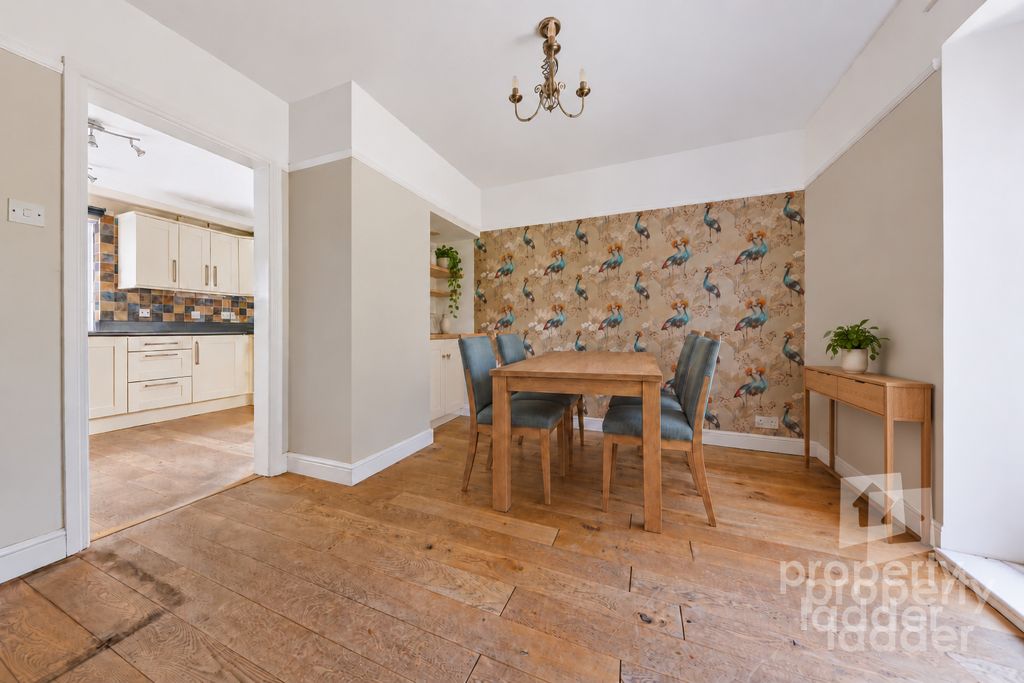 Property photo 3 of 20 Pl-32
