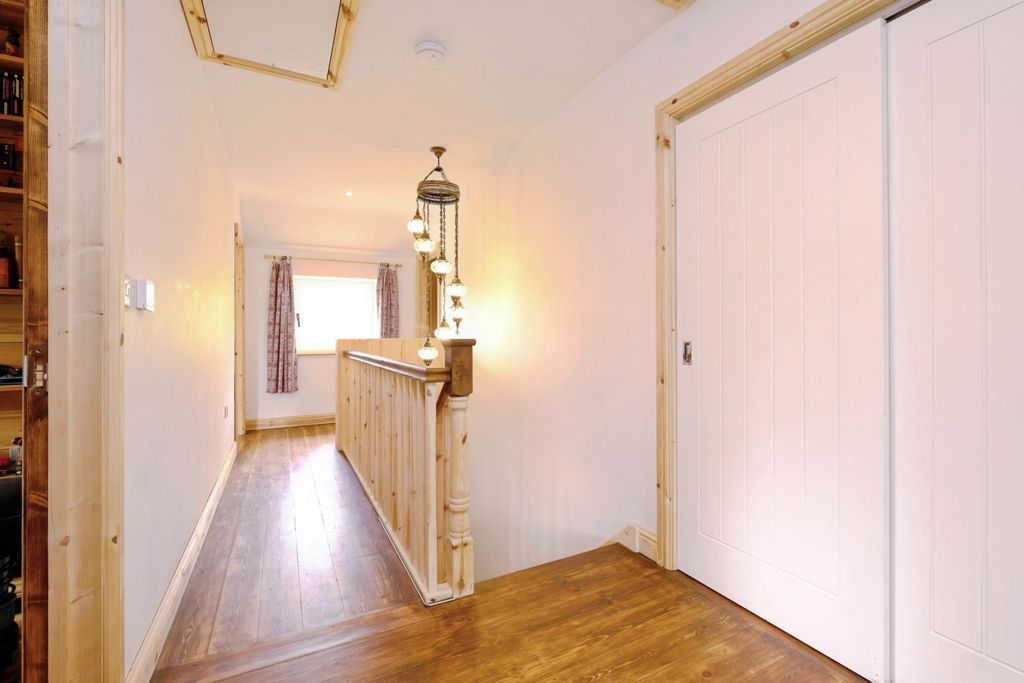 Additional image 7 of 4 bed property for saleBlaencuffin Road, Abertillery NP13