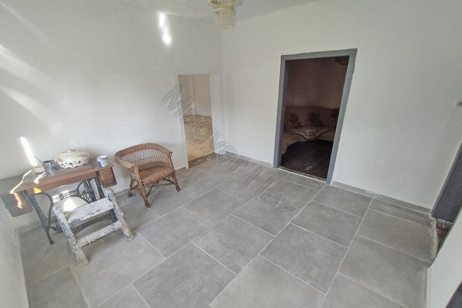 Property photo 3 of 5