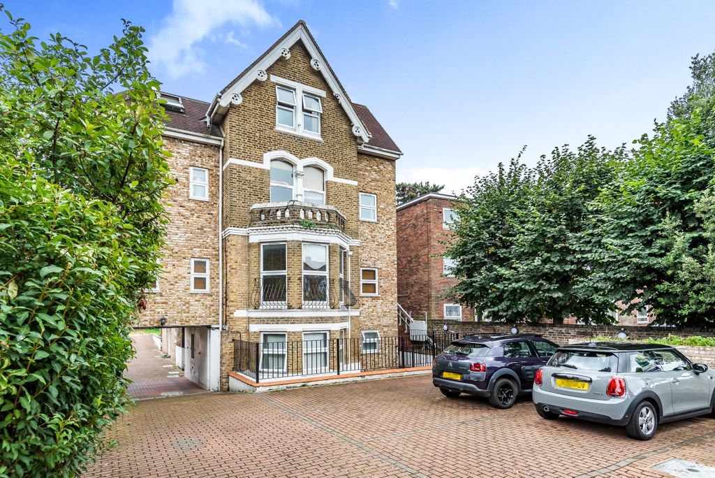 Property photo 1 of 5 760426 (1)