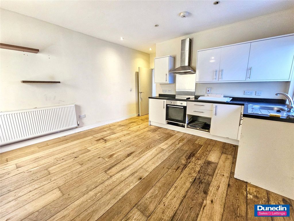 Property photo 3 of 10 Picture No. 07