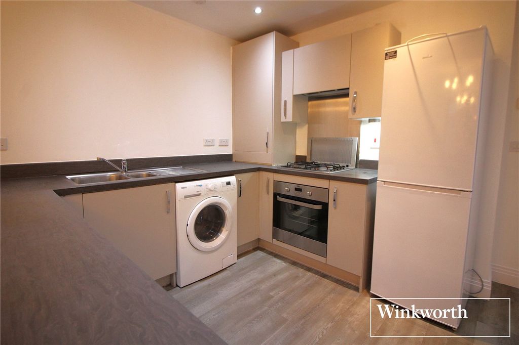 Property photo 3 of 8 Picture 3