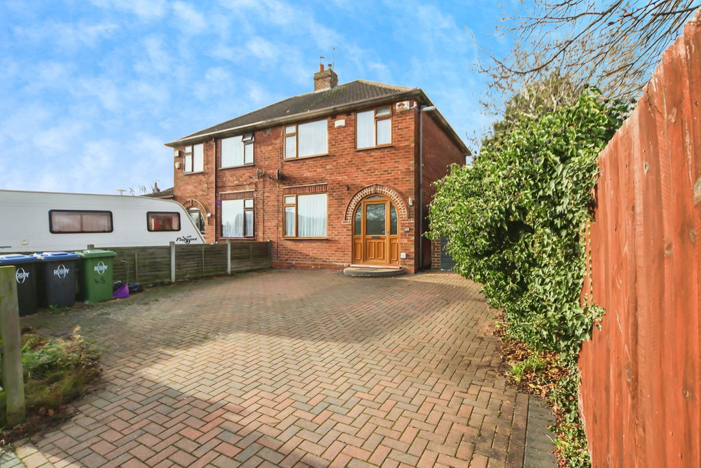 Property photo 1 of 25 Front