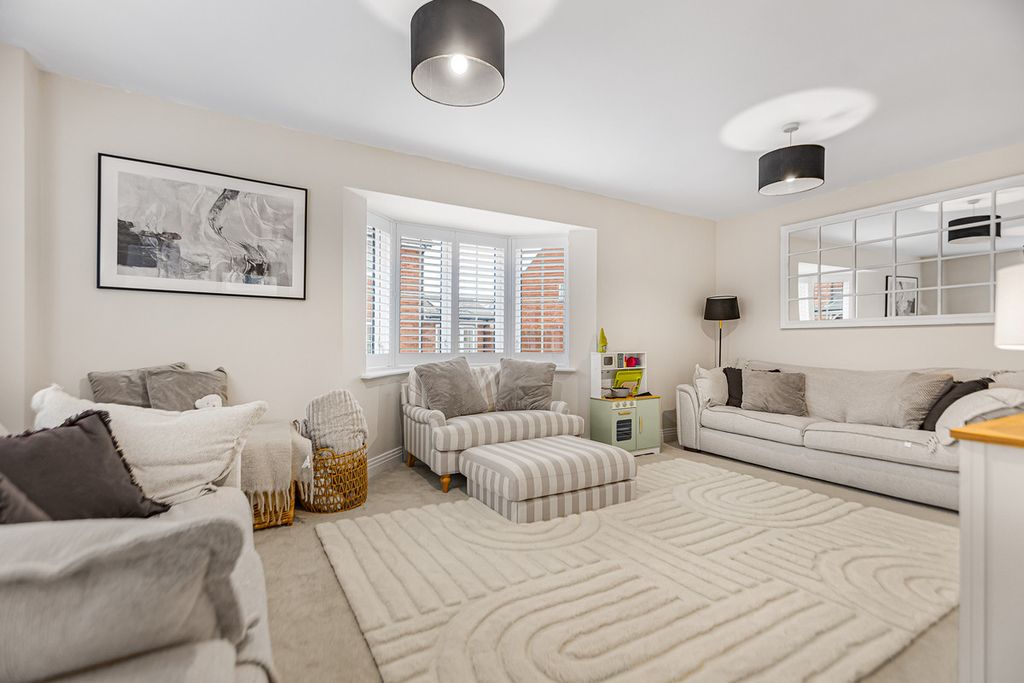 Property photo 2 of 30