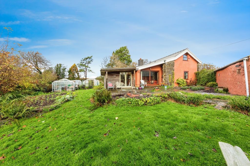 Property photo 1 of 17 Photo