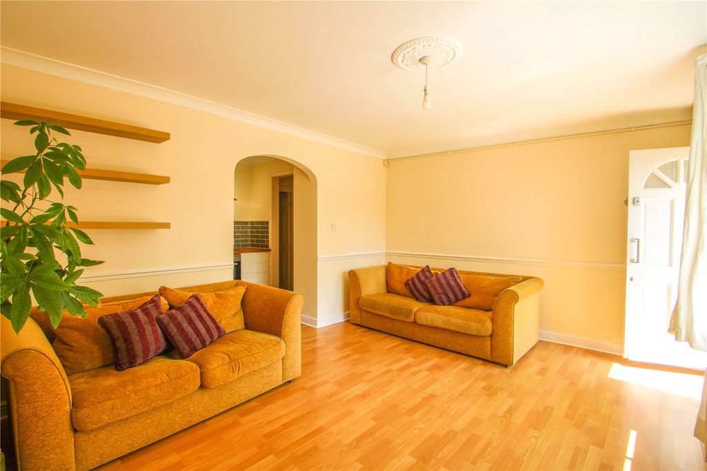 Property photo 2 of 9 Picture No. 03