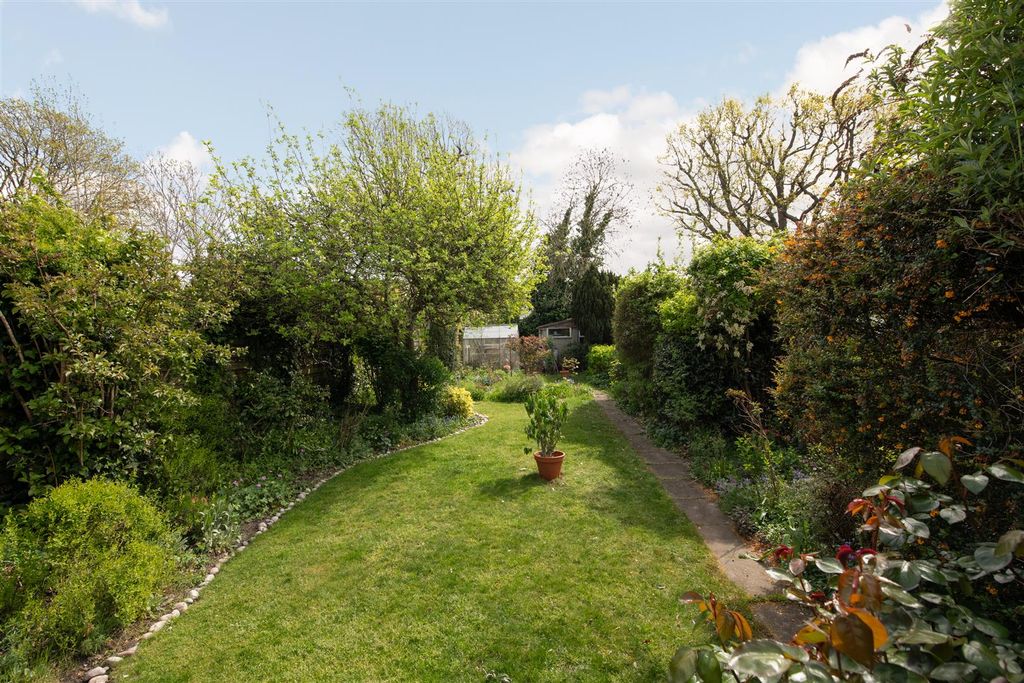 Property photo 2 of 15 Arlington 8.Jpg