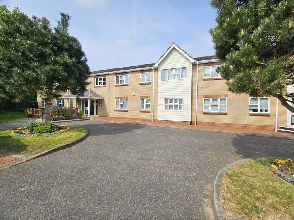 Property photo 1 of 17 4125902