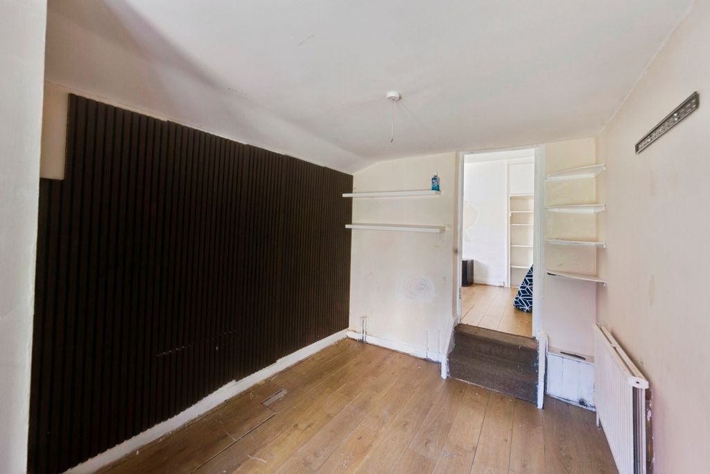 Property photo 2 of 13 Pbox-Img.Jpg