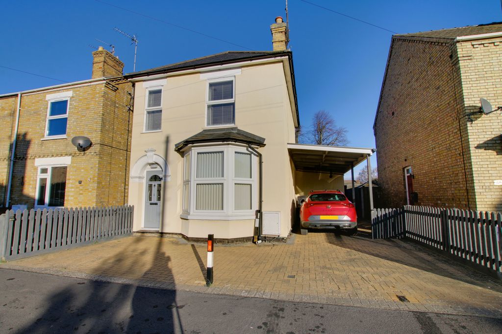 Property photo 1 of 21