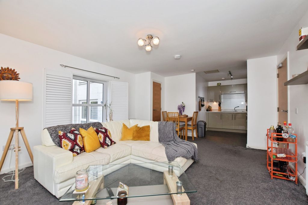 Property photo 3 of 15 Living Room