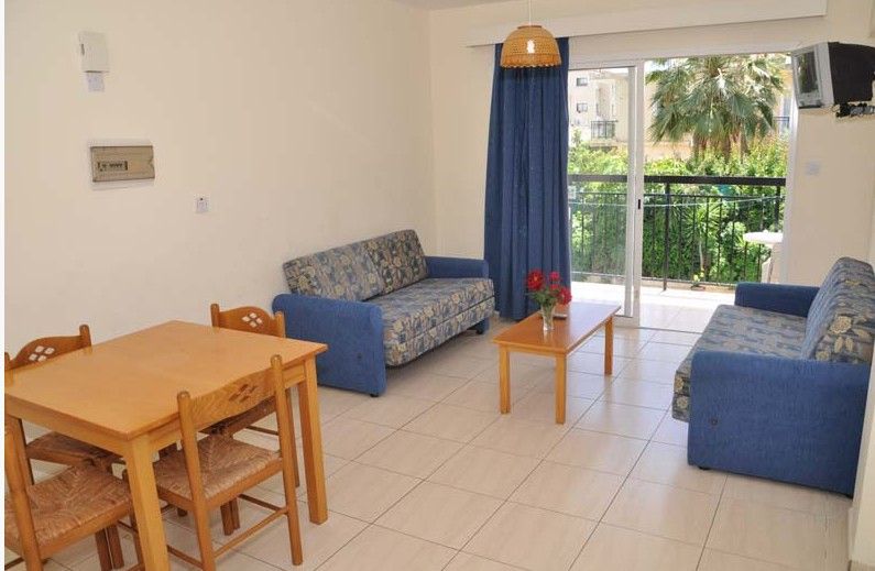 Property photo 2 of 9