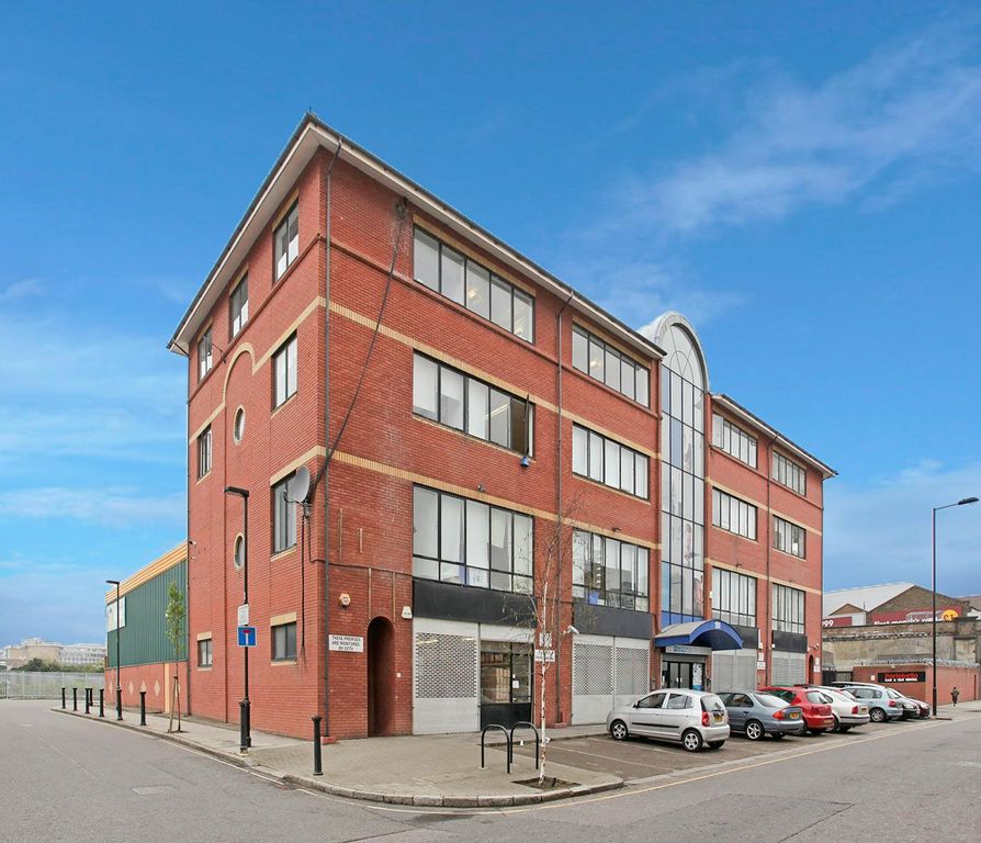 Property photo 1 of 5 Freston_Road_151_W10_Building_External