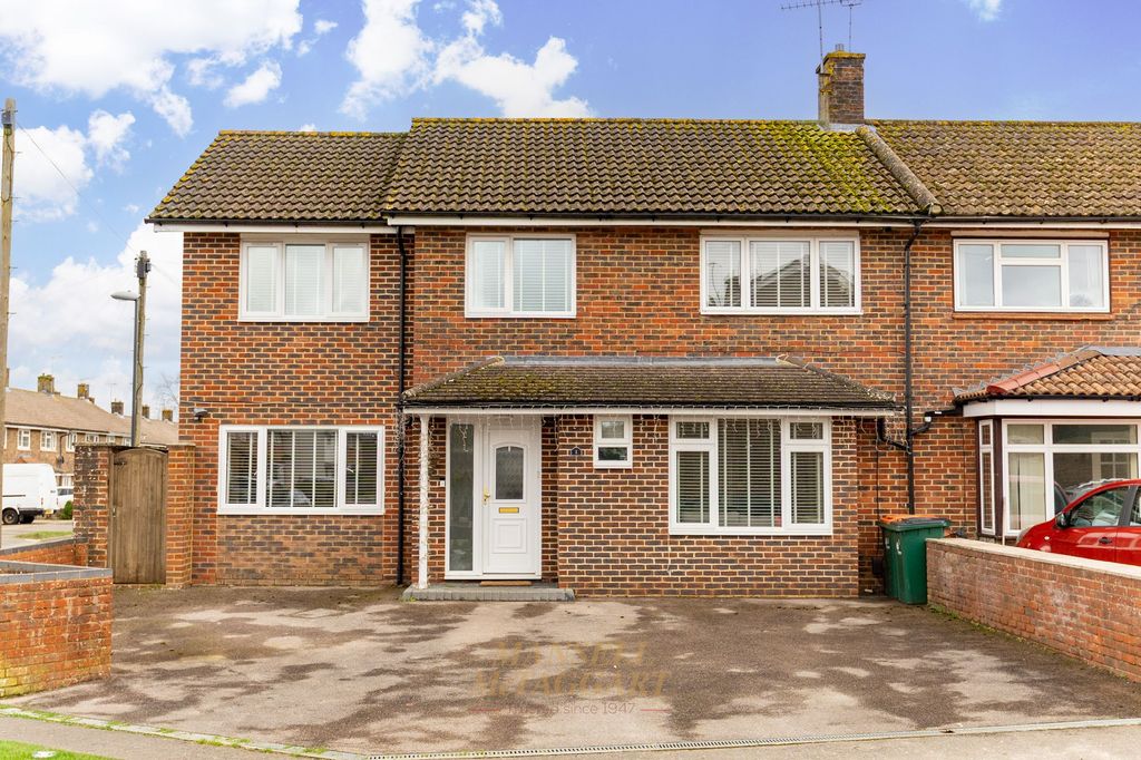 Property photo 1 of 28