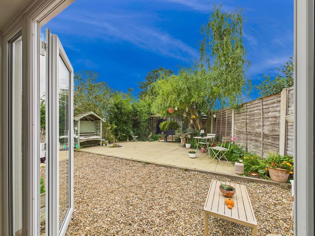 Property photo 1 of 24