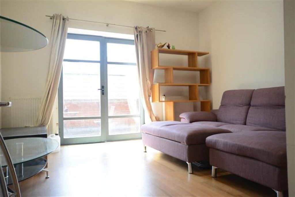 Property photo 1 of 7 (Main)