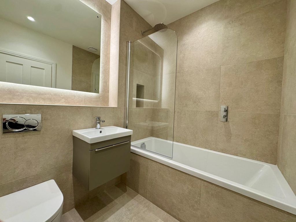 Property photo 3 of 18 Picture No. 02