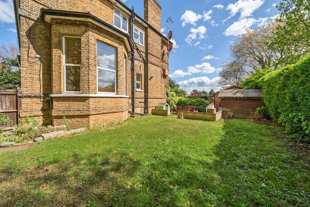 Property photo 3 of 11 Picture No. 16