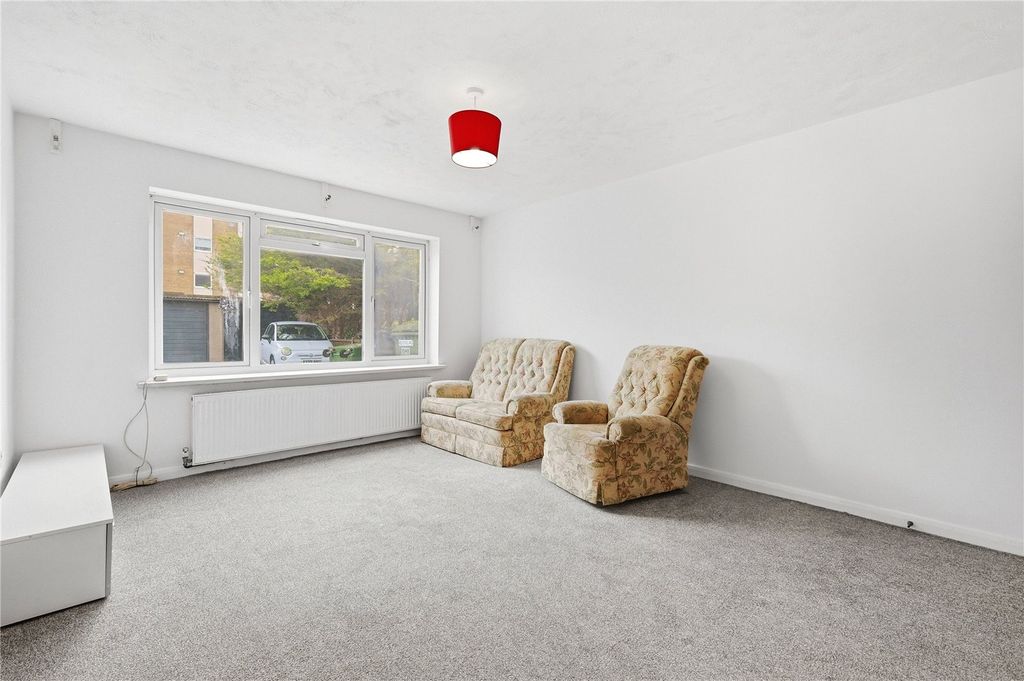 Property photo 3 of 12 Picture No. 18
