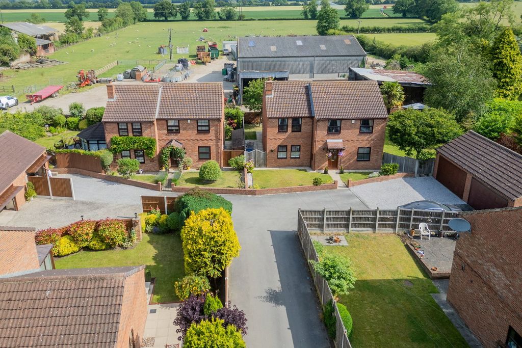 Property photo 1 of 34