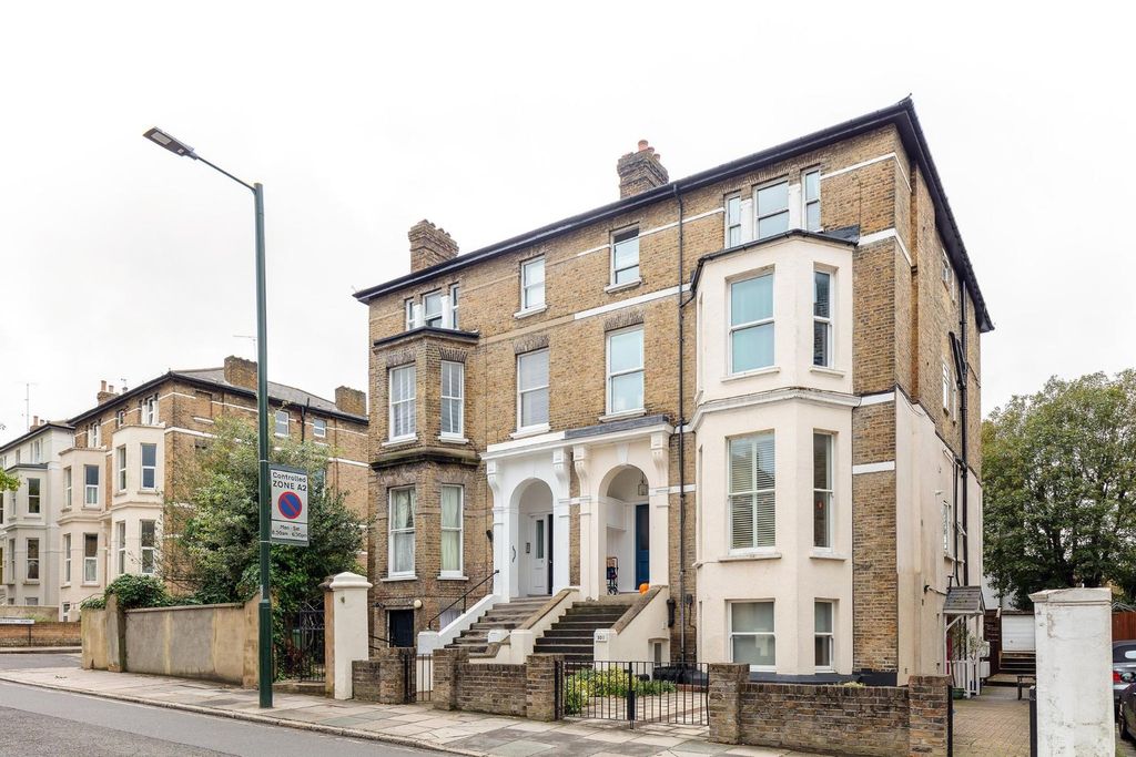 Property photo 1 of 2 5300500