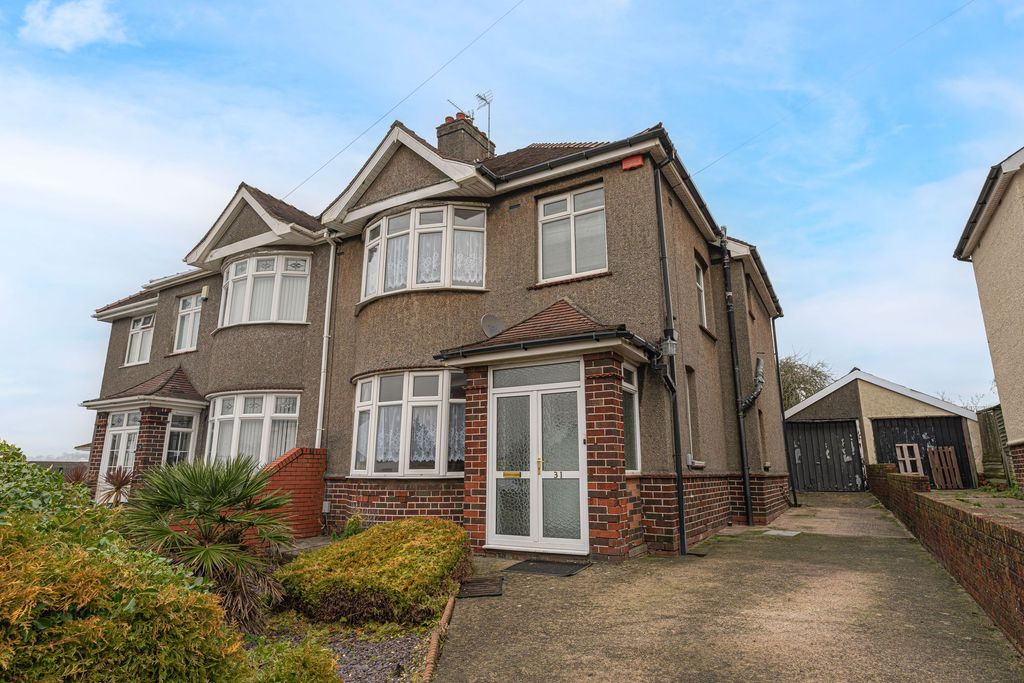 Property photo 1 of 31