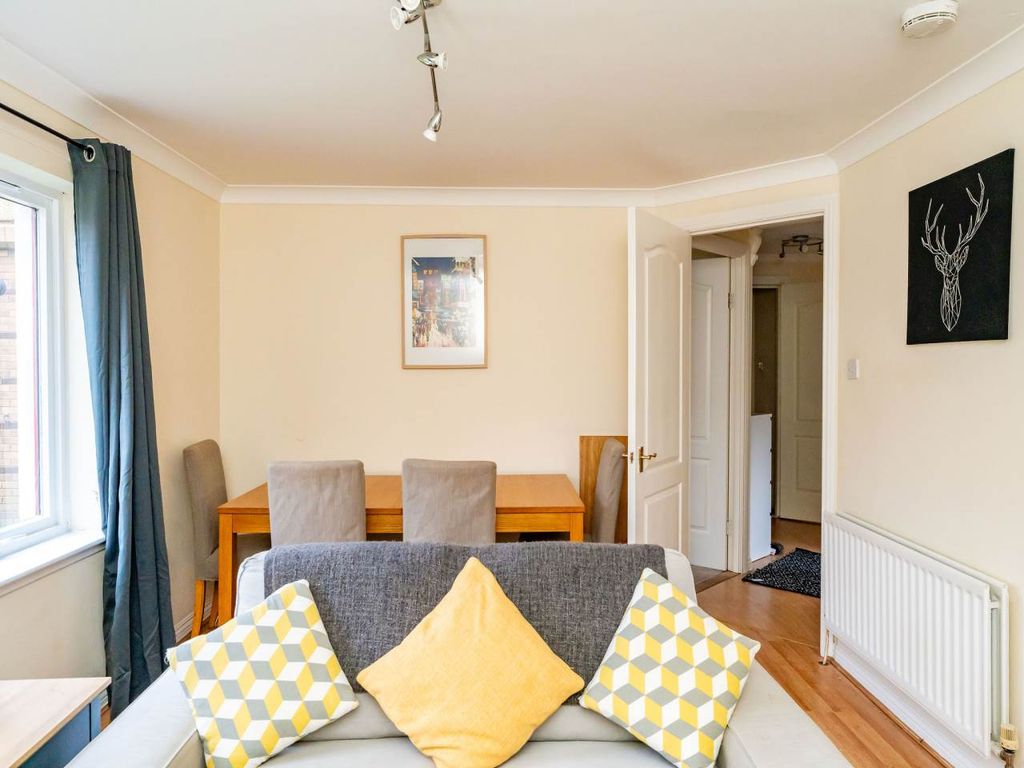 Property photo 2 of 12 Interiors-3