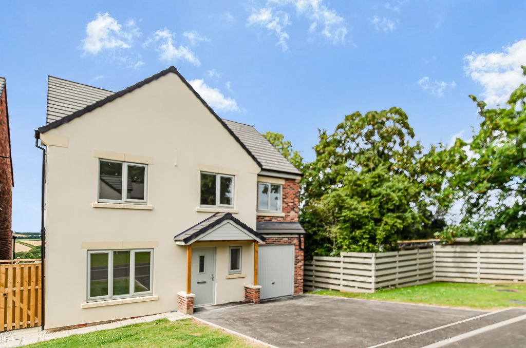 Property photo 2 of 32 Advert-69