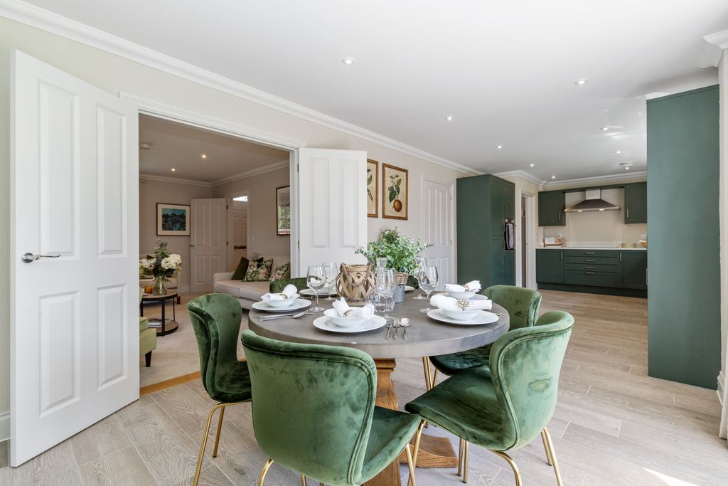 Property photo 3 of 11